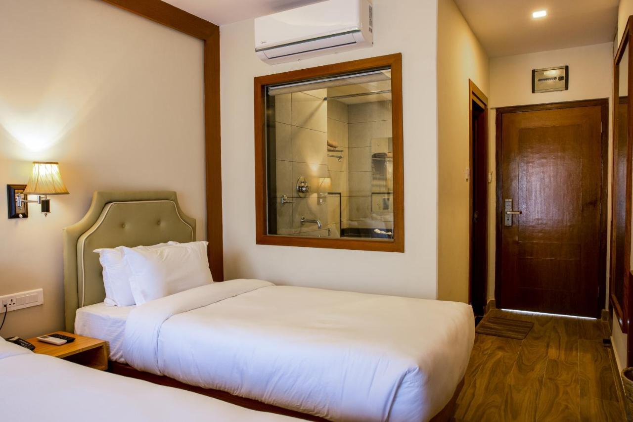 Hotel Fewa Trip Покхара Экстерьер фото