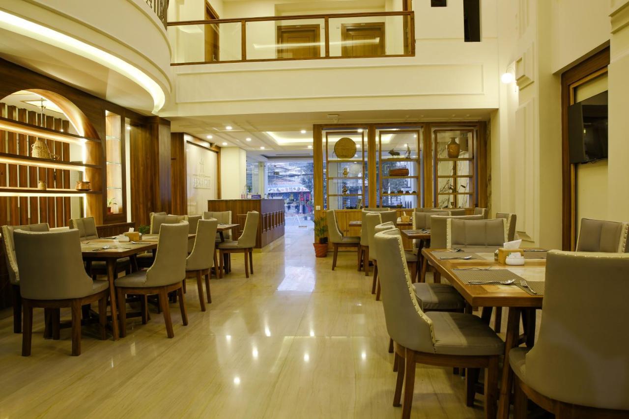 Hotel Fewa Trip Покхара Экстерьер фото