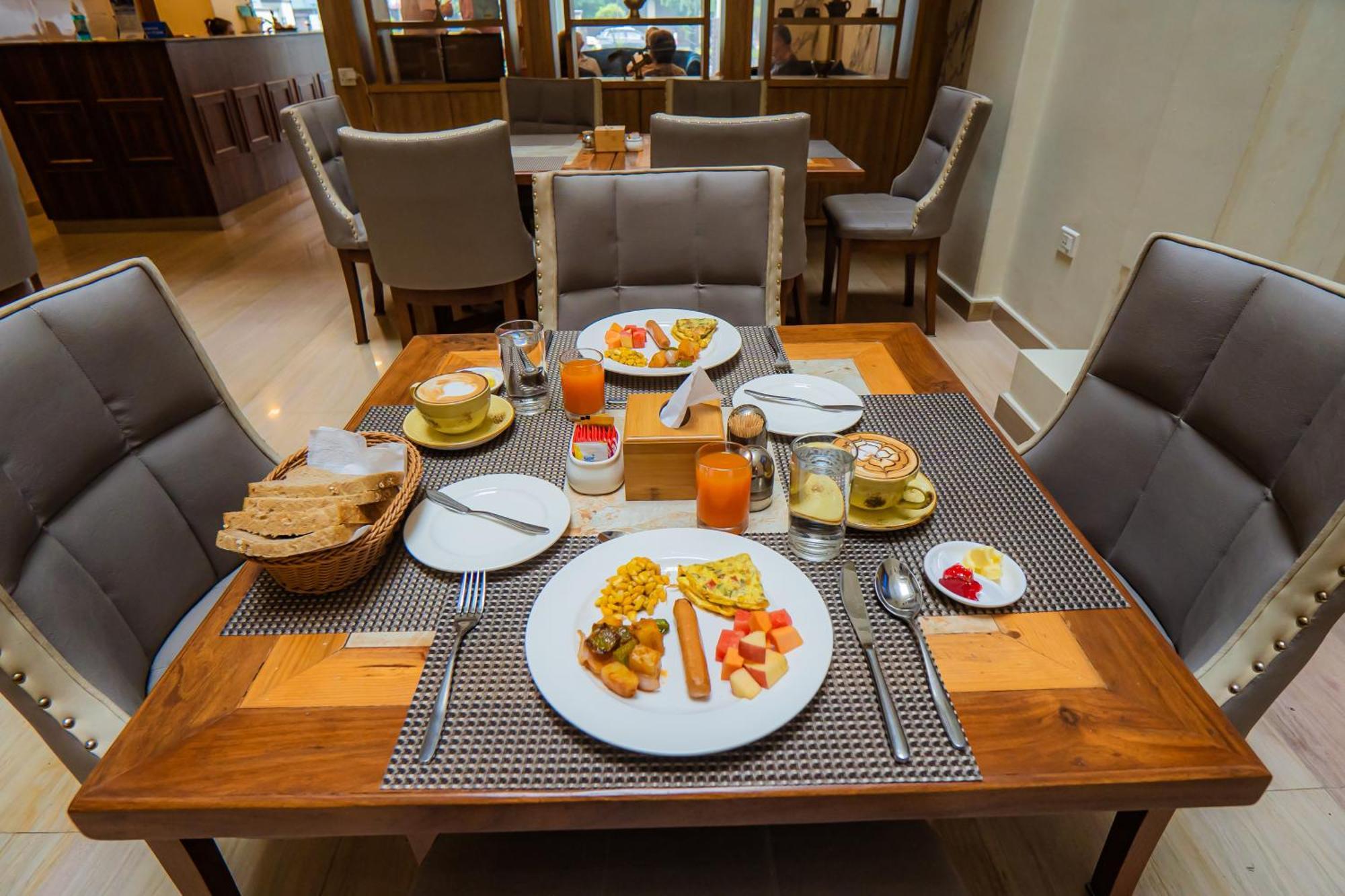 Hotel Fewa Trip Покхара Экстерьер фото