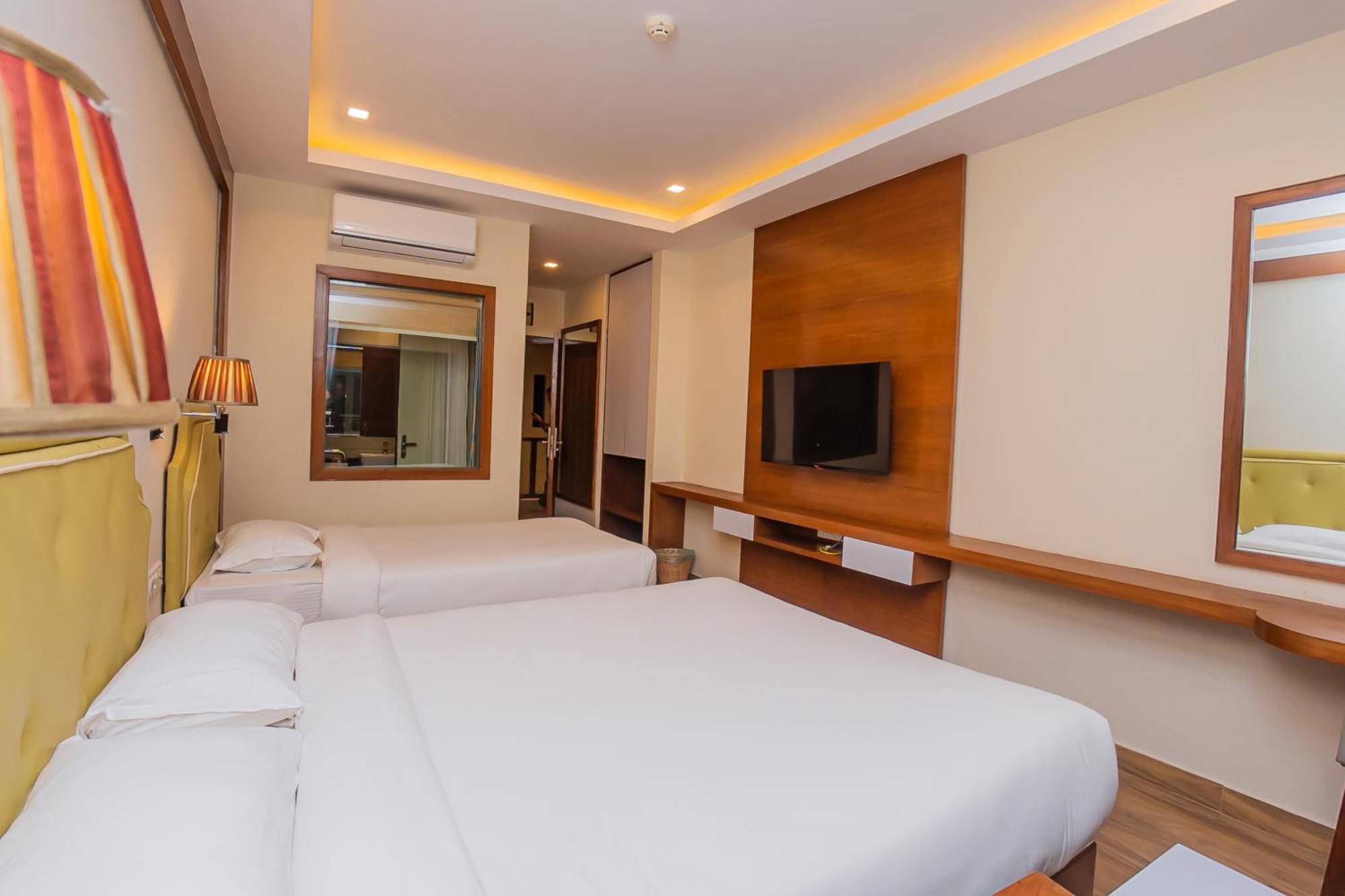 Hotel Fewa Trip Покхара Экстерьер фото