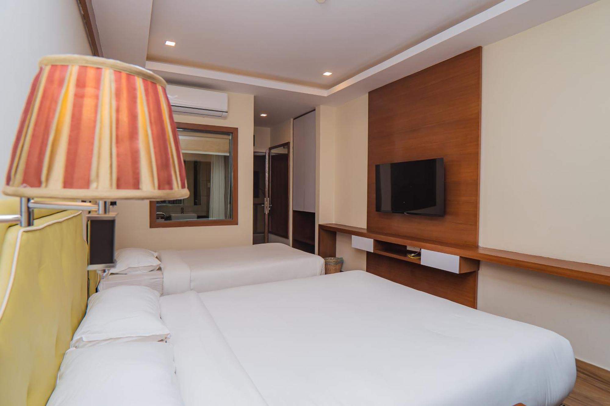 Hotel Fewa Trip Покхара Экстерьер фото